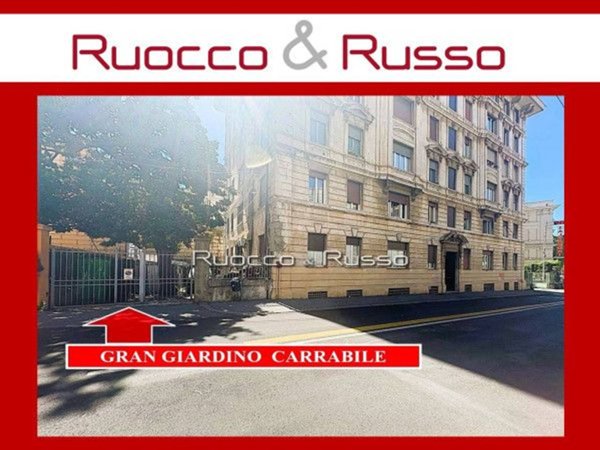 appartamento in vendita a Genova in zona Foce