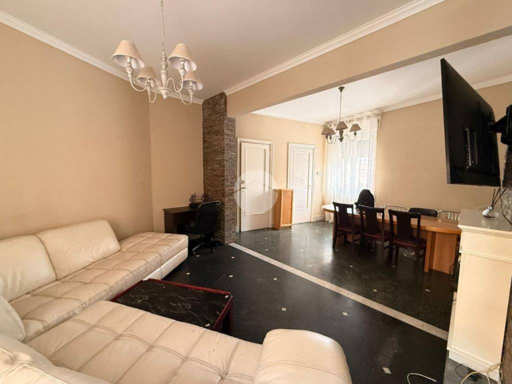 appartamento in vendita a Genova in zona Sampierdarena