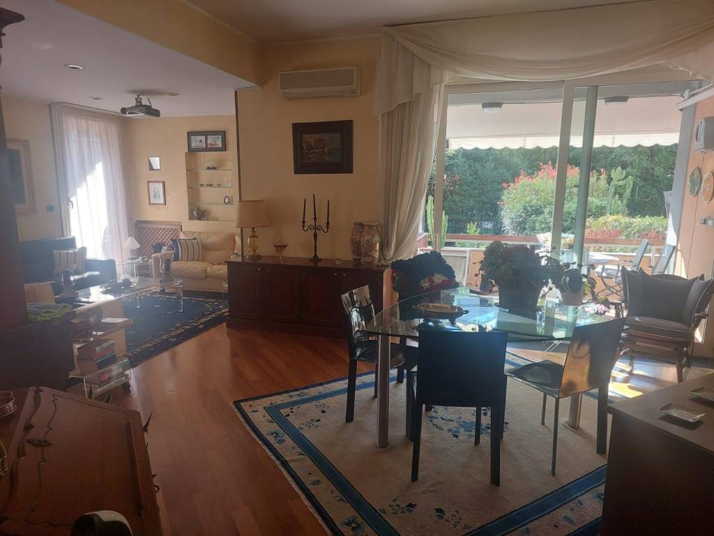 appartamento in vendita a Genova in zona Albaro