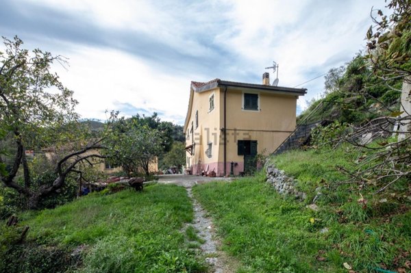 casa indipendente in vendita a Genova in zona Pegli