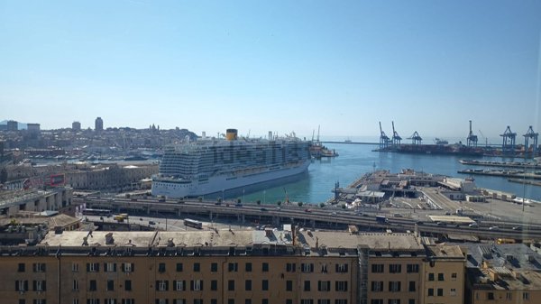 appartamento in vendita a Genova in zona Lagaccio / Granarolo