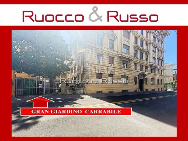 appartamento in vendita a Genova in zona Foce