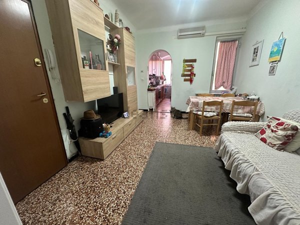 appartamento in vendita a Genova in zona Certosa