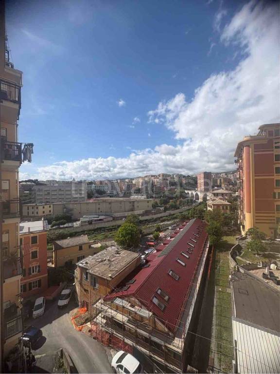 appartamento in vendita a Genova in zona Sturla