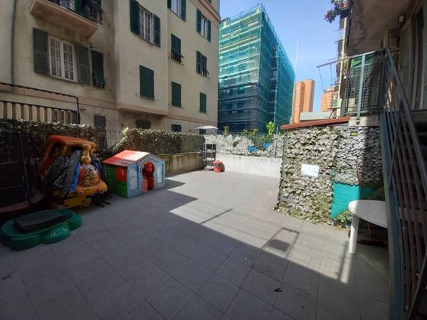appartamento in vendita a Genova in zona Sampierdarena