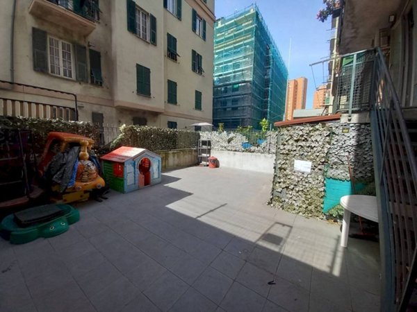 appartamento in vendita a Genova in zona Sampierdarena