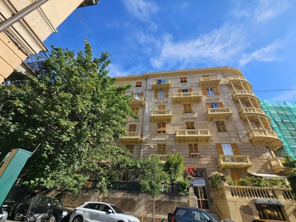 appartamento in vendita a Genova in zona Pegli