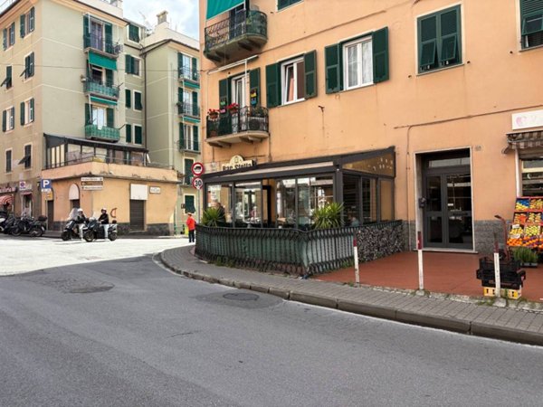 negozio in vendita a Genova in zona San Martino