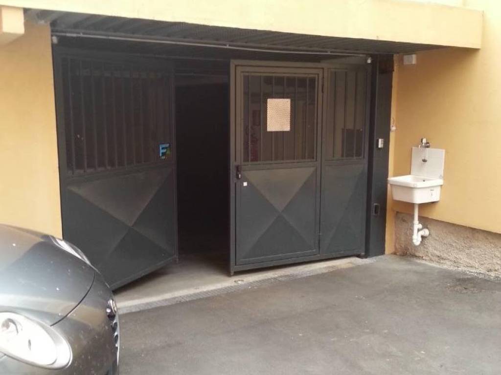 appartamento in vendita a Genova in zona Sestri Ponente