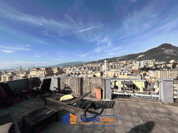 appartamento in vendita a Genova in zona Sestri Ponente