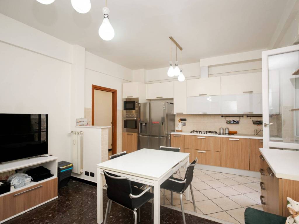 appartamento in vendita a Genova in zona Sampierdarena