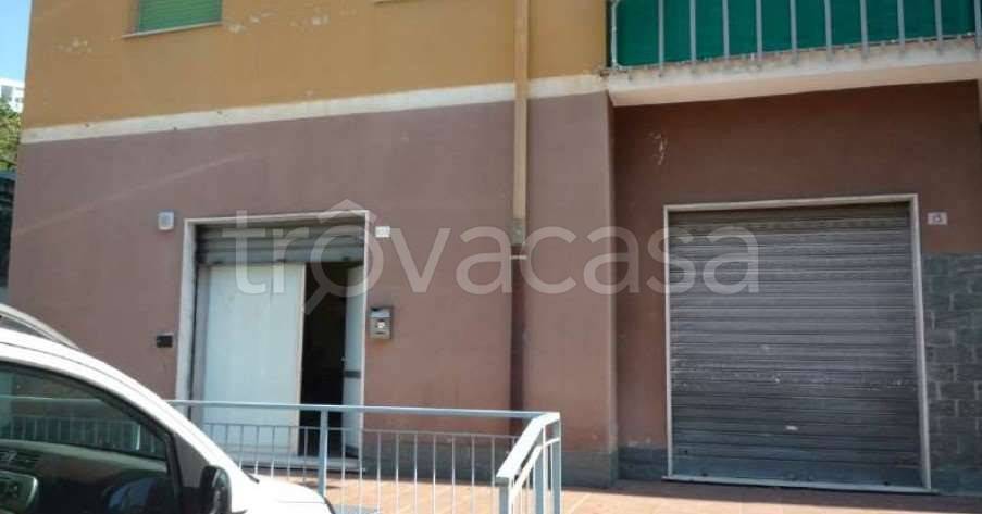 negozio in vendita a Genova in zona Struppa