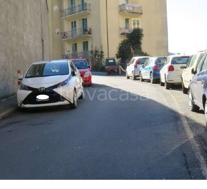 appartamento in vendita a Genova in zona Quezzi
