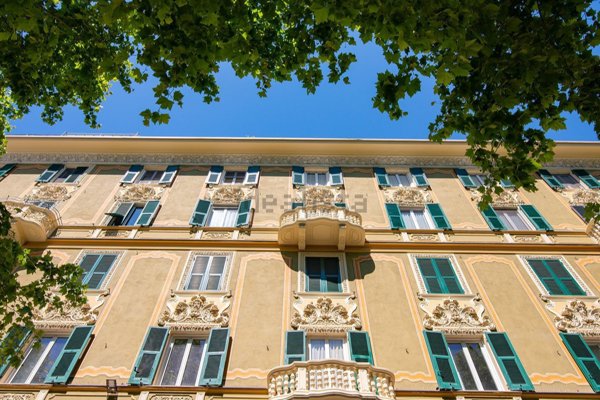 appartamento in vendita a Genova in zona Foce