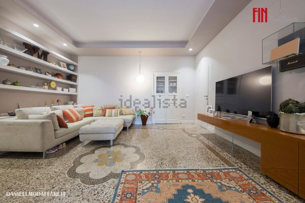 appartamento in vendita a Genova in zona San Vincenzo