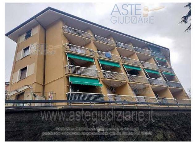 appartamento in vendita a Genova in zona Molassana