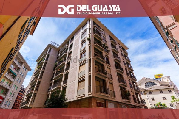 appartamento in vendita a Genova in zona Carignano