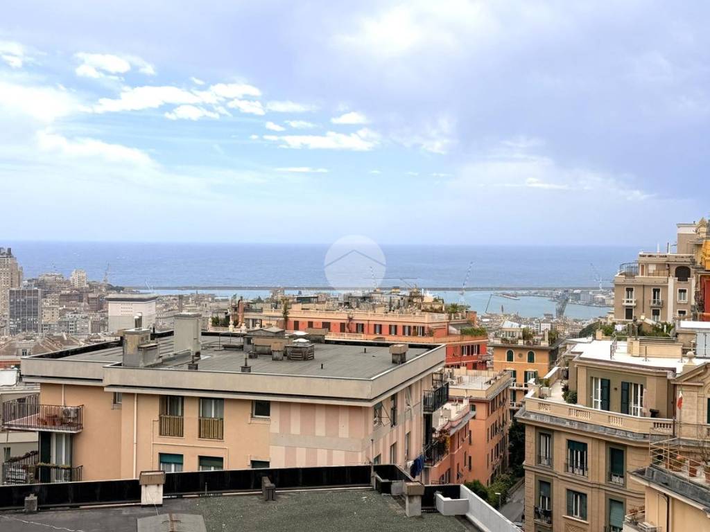 appartamento in vendita a Genova in zona Castelletto