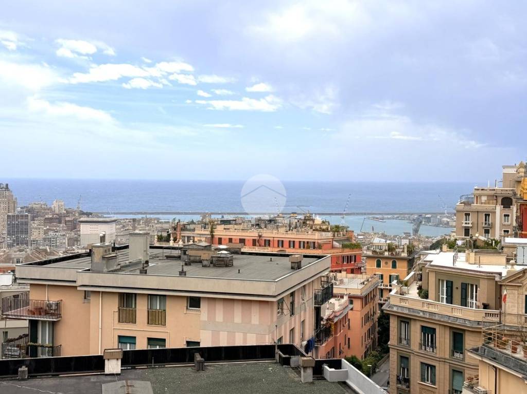 appartamento in vendita a Genova in zona Castelletto