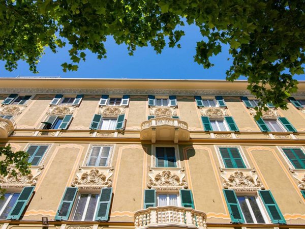 appartamento in vendita a Genova in zona Foce