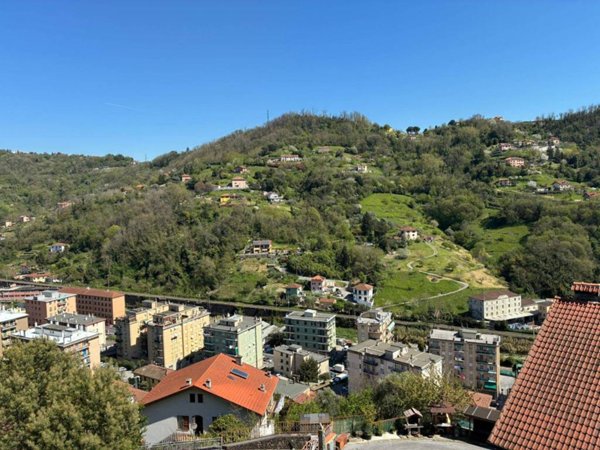 appartamento in vendita a Genova in zona Bolzaneto