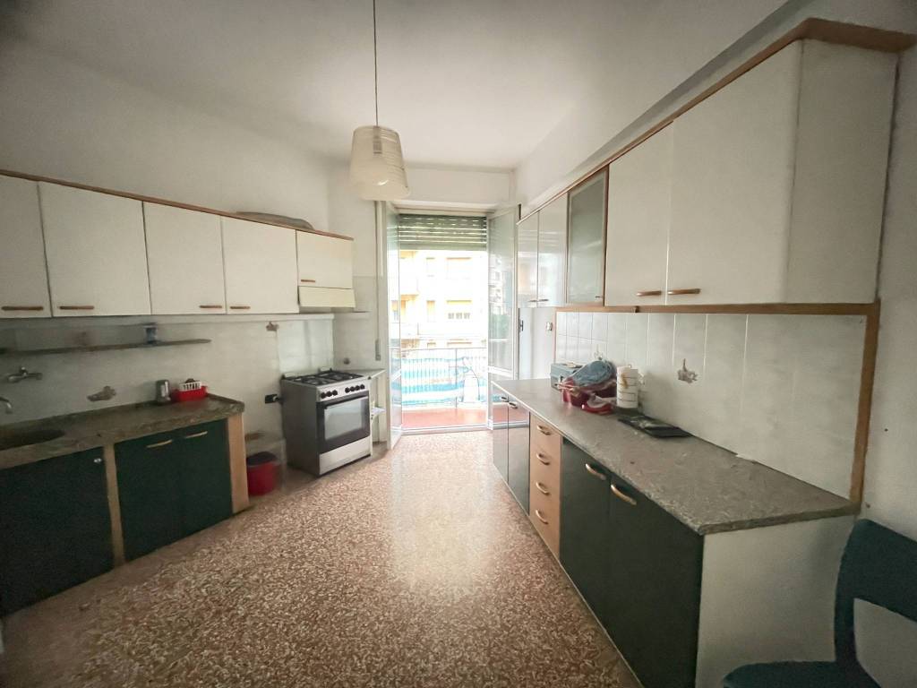 appartamento in vendita a Genova in zona Pegli