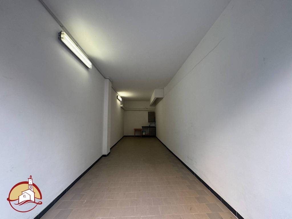 locale di sgombero in vendita a Genova in zona Pegli
