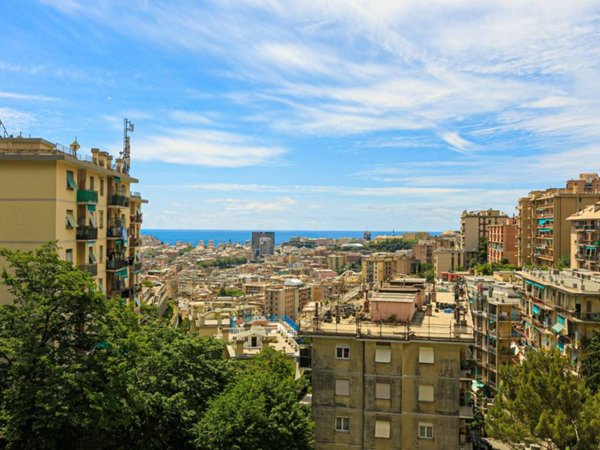 appartamento in vendita a Genova in zona Marassi