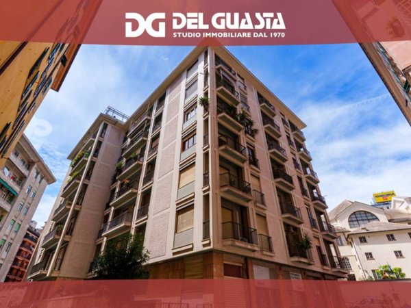 appartamento in vendita a Genova in zona Carignano