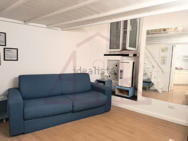 appartamento in vendita a Genova in zona Sottoripa / Maddalena / Molo