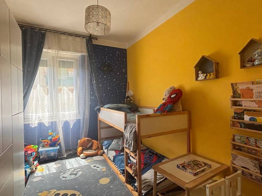appartamento in vendita a Genova in zona Quezzi