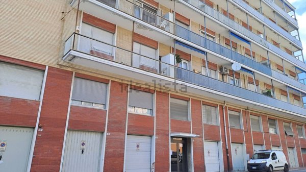 appartamento in vendita a Genova in zona Sestri Ponente