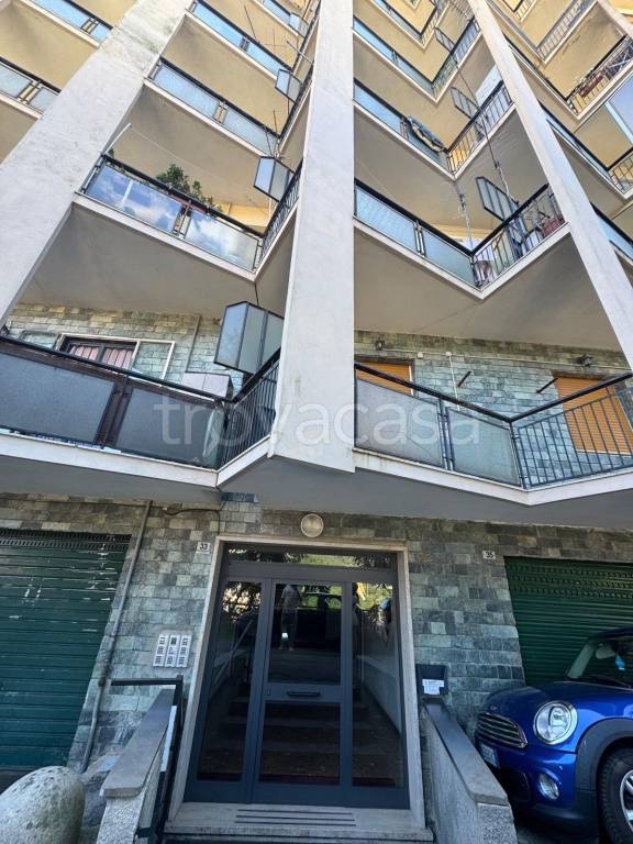appartamento in vendita a Genova in zona Lagaccio / Granarolo