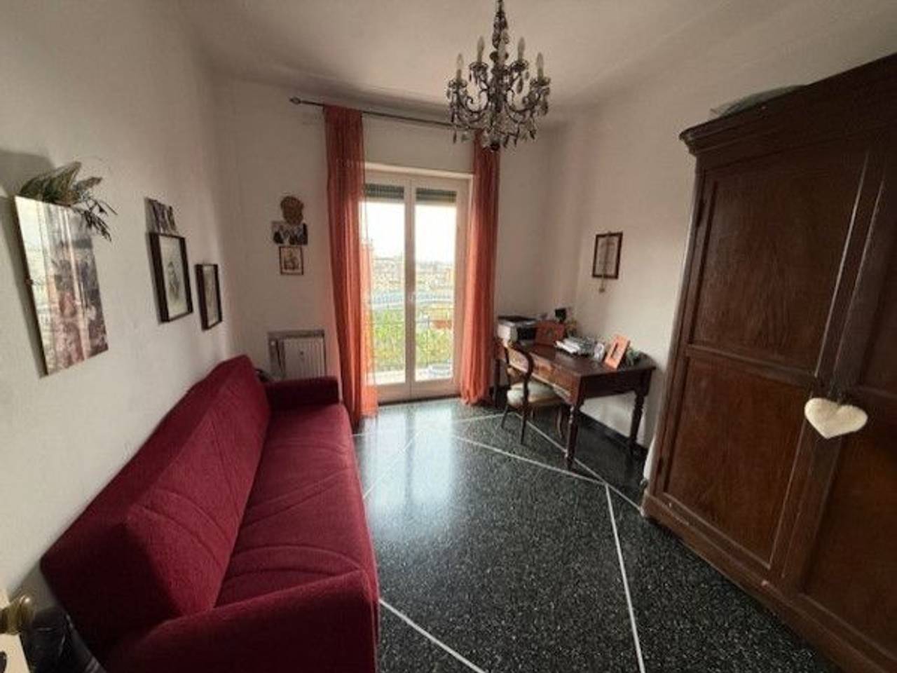 appartamento in vendita a Genova in zona Palmaro / Pra'