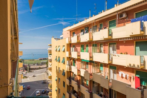 appartamento in vendita a Genova in zona Voltri