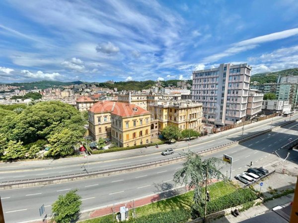 appartamento in vendita a Genova in zona San Martino