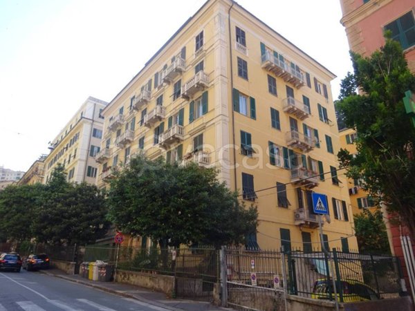 appartamento in vendita a Genova in zona Lagaccio / Granarolo