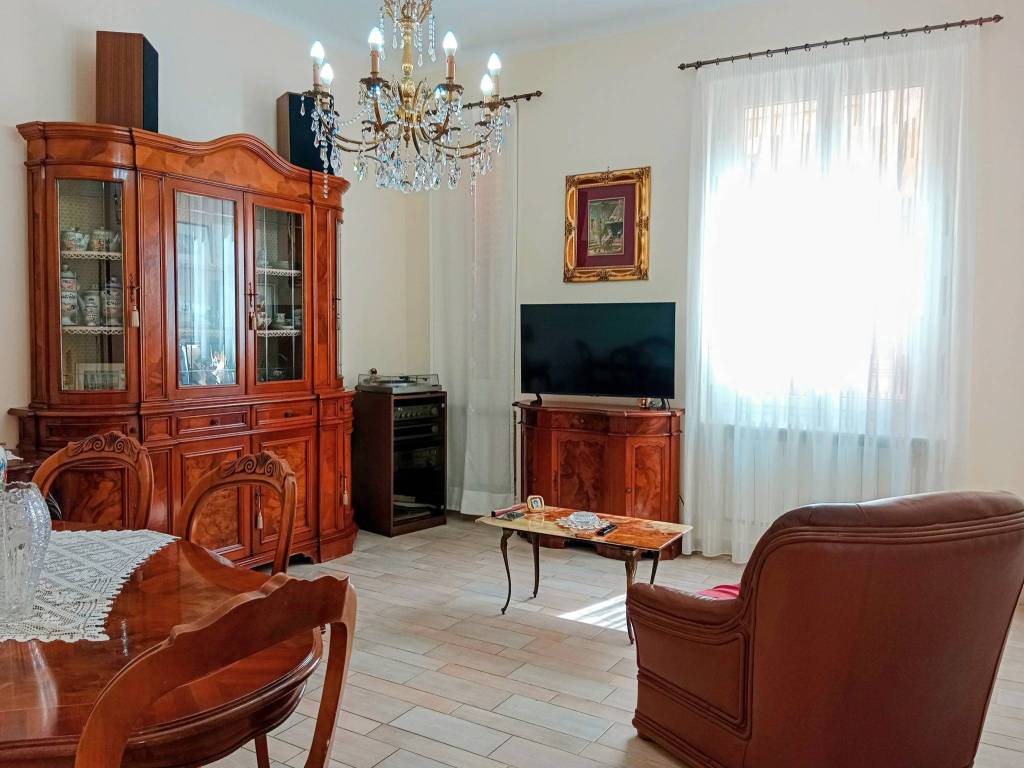appartamento in vendita a Genova in zona Sestri Ponente