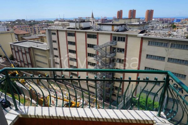 appartamento in vendita a Genova in zona Sampierdarena
