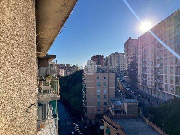 appartamento in vendita a Genova in zona Marassi