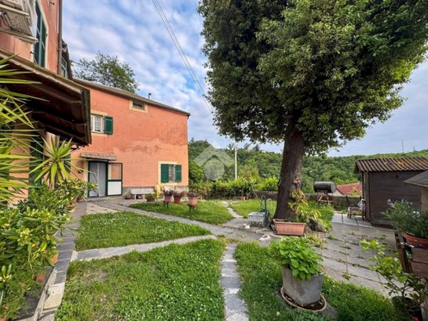 casa semindipendente in vendita a Genova in zona Bolzaneto