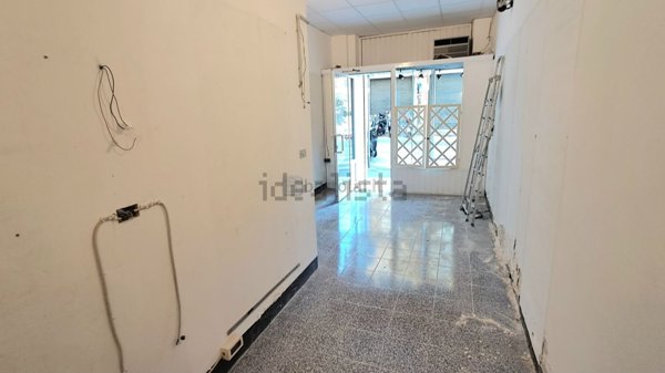 locale commerciale in vendita a Genova in zona San Fruttuoso