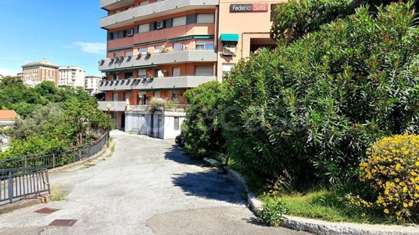 appartamento in vendita a Genova in zona Sturla