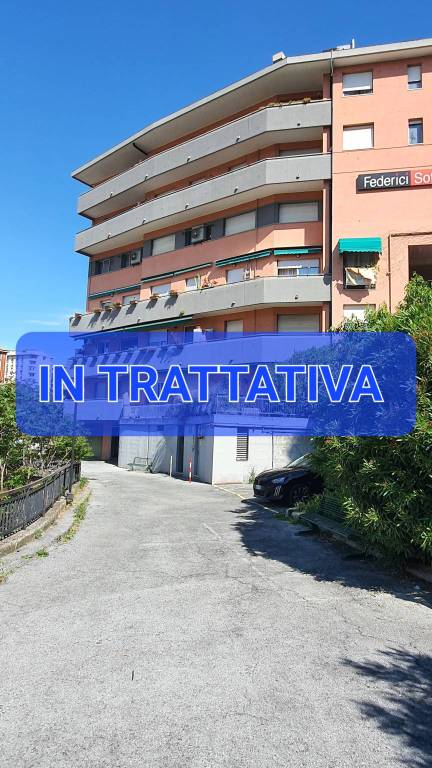 appartamento in vendita a Genova in zona Sturla
