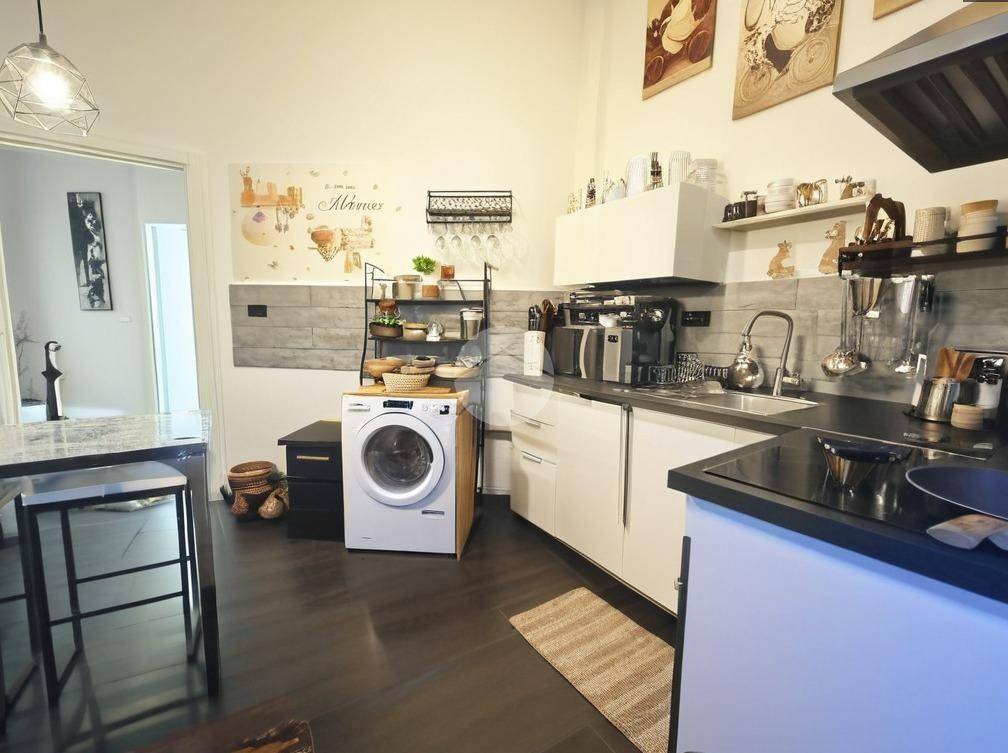 appartamento in vendita a Genova in zona Castelletto
