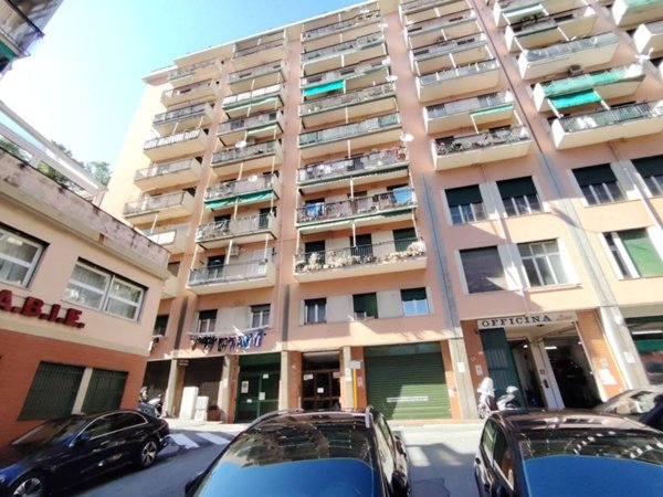 appartamento in vendita a Genova in zona Sampierdarena