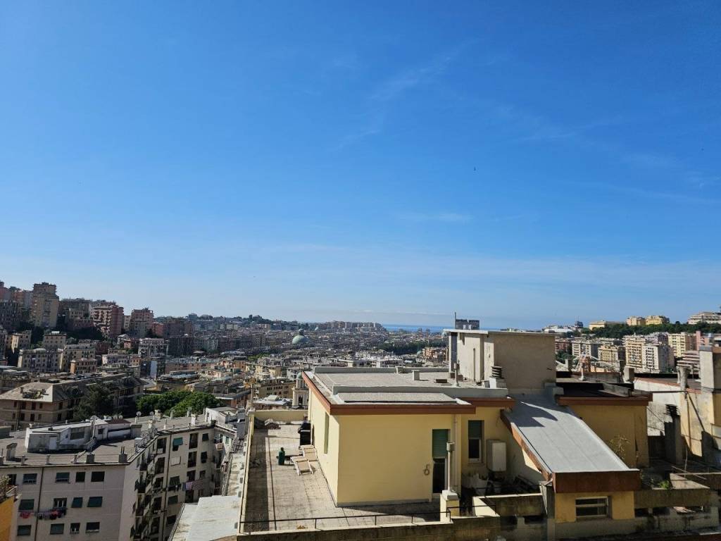 appartamento in vendita a Genova in zona Marassi