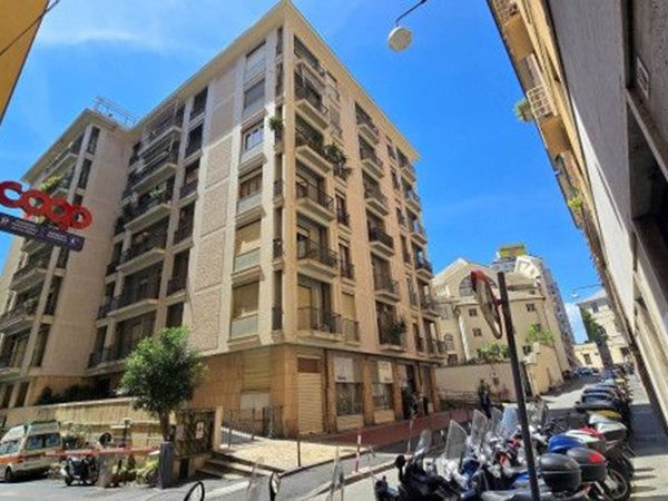 appartamento in vendita a Genova in zona Sturla