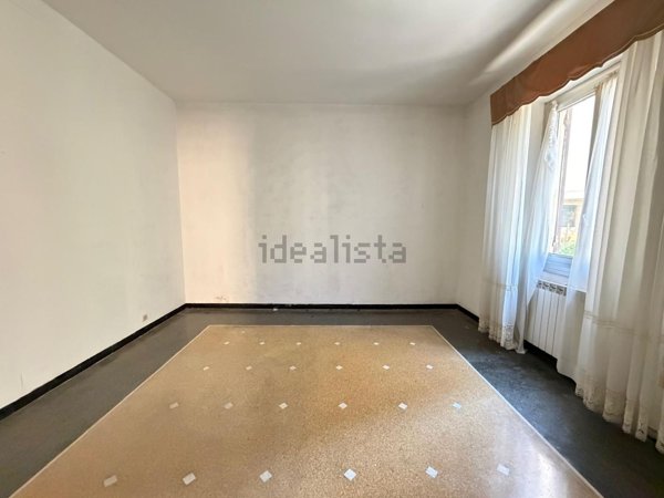 appartamento in vendita a Genova in zona Molassana