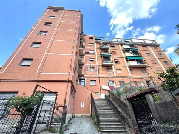 appartamento in vendita a Genova in zona Bolzaneto
